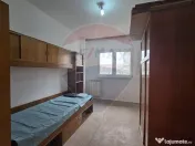 Apartament cu 3 camere de vânzare în zona Bucur Obor 