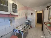 Apartament cu 3 camere de vânzare în zona Bucur Obor 