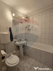 Apartament cu 3 camere de vânzare în zona Bucur Obor 