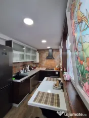 Casă tip vilă P+M de vânzare, 120 mp, zona Bunloc 