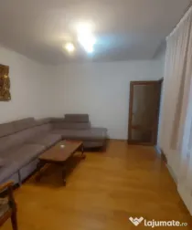 Casa de vanzare in zona Dacia