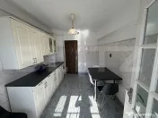 Apartament 3 camere decomandat, zona Zambilelor 
