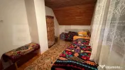 VAND CASA DE VACANTA LA COLIBITA, CU VEDERE SPRE LAC 