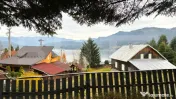 VAND CASA DE VACANTA LA COLIBITA, CU VEDERE SPRE LAC 