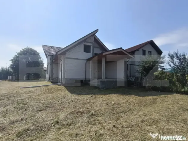 Casă la roșu 182 mp utili – 4 dormitoare + teren 438 mp, - Alba Iulia (Alba)
