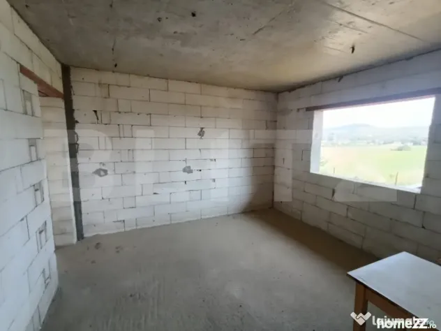 Casă la roșu 182 mp utili – 4 dormitoare + teren 438 mp, - Alba Iulia (Alba)