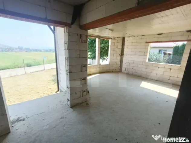 Casă la roșu 182 mp utili – 4 dormitoare + teren 438 mp, - Alba Iulia (Alba)