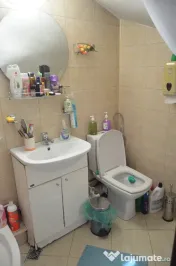 Busteni-Apartament cu trei camere 