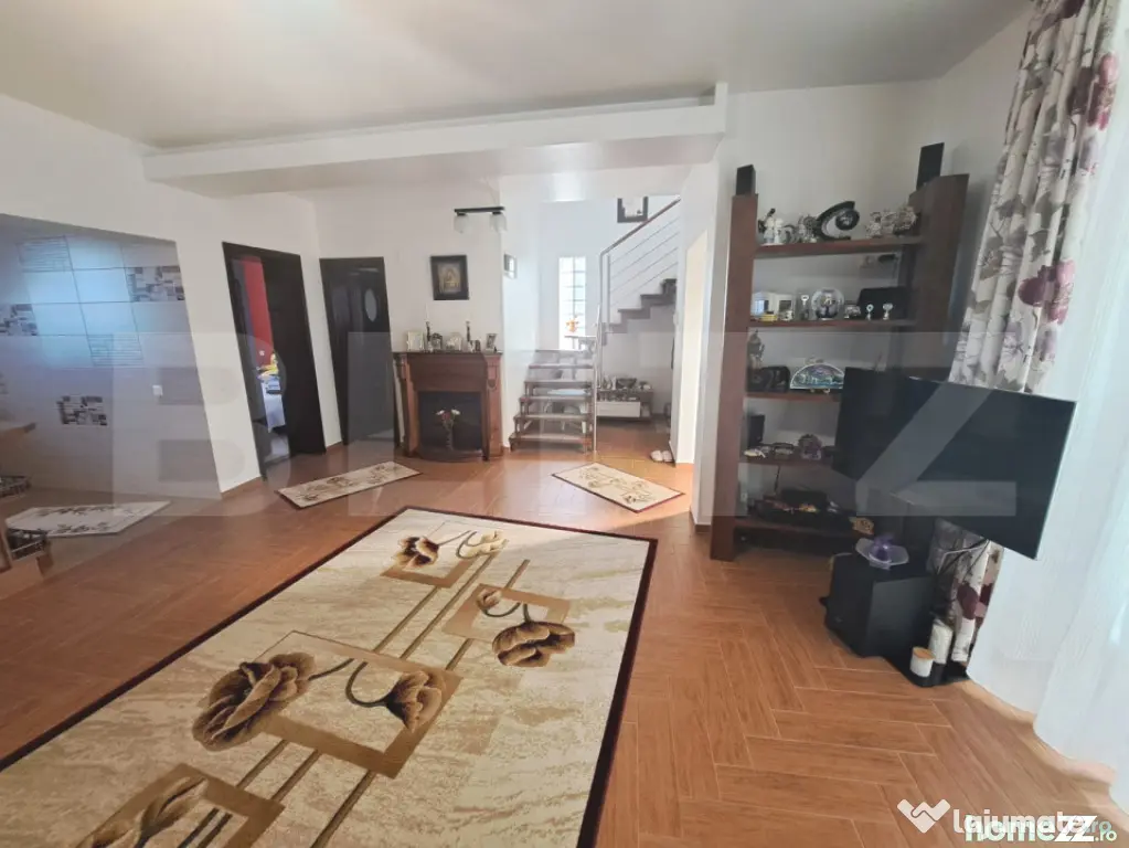 Duplex superb la munte, 6 camere, 240 mp, priveliste deosebi