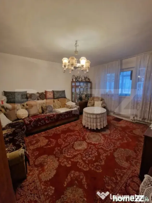 Apartament 3 camere, 62 mp, plus boxă, zona George Enescu - Suceava (Suceava)