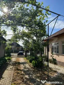 De vanzare casa , 153mp , 42 arii , zona Porumbesti