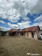De vanzare casa , 153mp , 42 arii , zona Porumbesti 