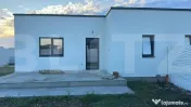 Duplex 3 camere 92mp Mosnita Noua 