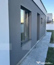 Duplex 3 camere 92mp Mosnita Noua 