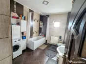 Casa spatioasa 190 mp utili, teren generos 