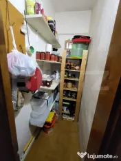 Apartament cu 3 camere, 73 mp, zona centrala 