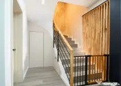 Casa la cheie, 175 mp, zona Bariera Valcii 