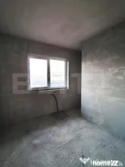 Casa semifinisată individuală 120 mp utili, teren 805 mp, 