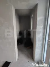 Casa semifinisată individuală 120 mp utili, teren 805 mp, 