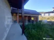 Casa 5 camere,2 nivele,150 mp,1500 mp de teren,zona Dealu Je 