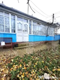 De vânzare casă bătrânească – sat Vânători, comuna 