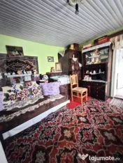 De vânzare casă bătrânească – sat Vânători, comuna 