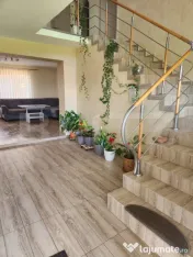 Investitie ! Casa unifamiliala, 250 mp utili, 1100 mp teren, 