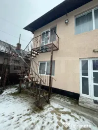 Casa de vanzare, 105 mp, zona Cazaci 