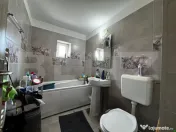 Apartament 3 camere,64 mp, zona Ampoi 3 