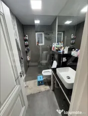 Penthouse de 2 camere cu terasa de 68mp 