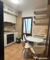 Apartament cu 3 camere, 62 mp, etaj intermediar, cartier Obc 