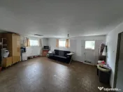 Casa D+P+E, pe Aleea Trifoiului, zona linistita! 