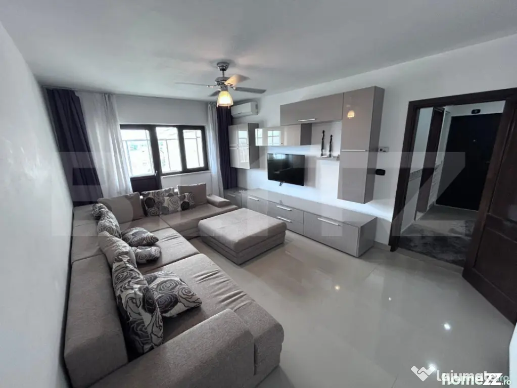 Apartament 3 camere, 75 mp, zona Revolutiei