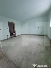 Casă cu mansardă la roșu, teren 1.000 mp – Draxini 
