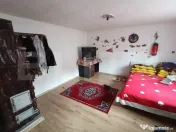 Casa renovabila 5 camere baie si anexe 2800 mp teren in Pi 
