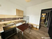 Apartament 2 camere/ Tractorul/ et 2/ parcare inclusa 