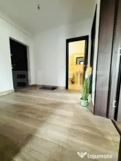 Apartament 2 camere/ Tractorul/ et 2/ parcare inclusa 