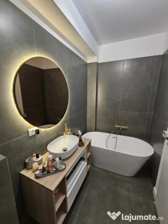 Apartament 3 camere, 81.70 mp, zona Centrala