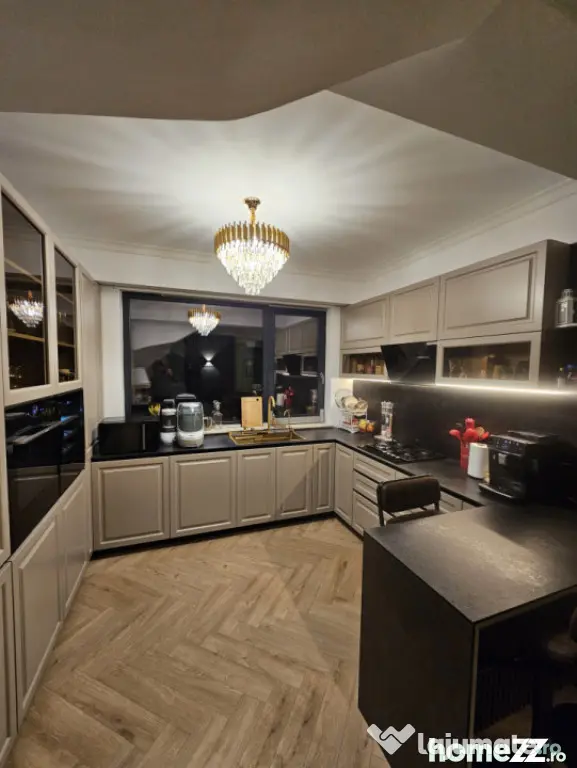 Apartament lux 3 camere decomandat pe 2 etaje,, zona Rezide - Craiova (Dolj)