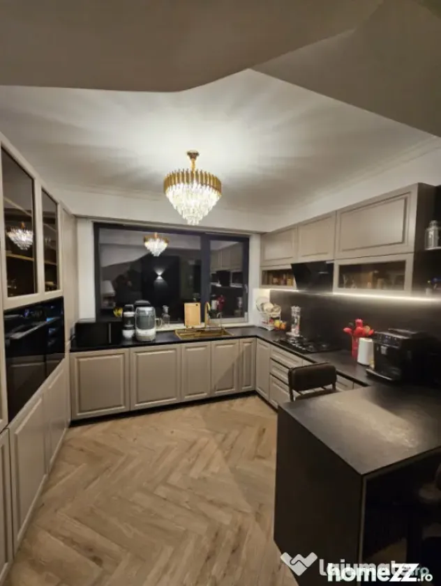 Apartament lux 3 camere decomandat pe 2 etaje,, zona Rezide - Craiova (Dolj)