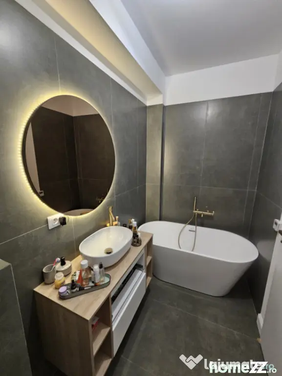 Apartament lux 3 camere decomandat pe 2 etaje,, zona Rezide - Craiova (Dolj)