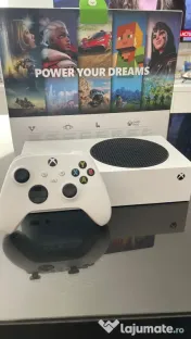 Vând pachet Xbox series S plus simulator de zbor VELOCITYONE. 