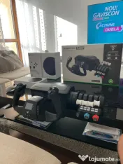 Vând pachet Xbox series S plus simulator de zbor VELOCITYONE. 