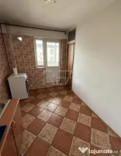 2 camere, 7/8, bloc 1986, 54 mp- Lujerului 