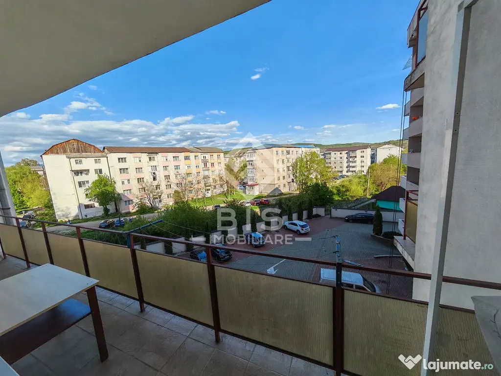 Apartament Spațios 70 mp + 2 Balcoane (15 mp)