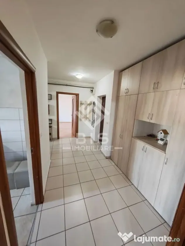 Apartament Spațios 70 mp + 2 Balcoane (15 mp)