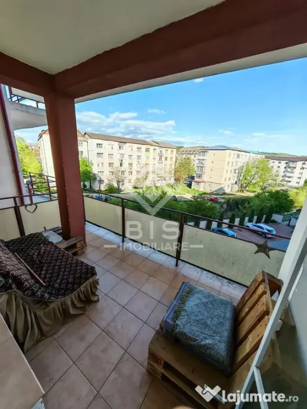 Apartament Spațios 70 mp + 2 Balcoane (15 mp)