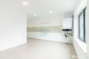Casă / Vilă cu 5 camere de vanzare in Otopeni, 800 m pa... 