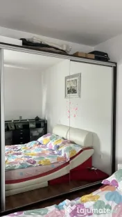 Vând dulap pentru dormitor 