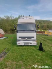 Cap tractor și bena 